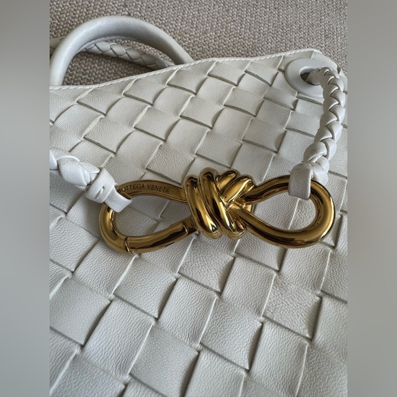Bottega Veneta Small Andiamo Intrecciato Leather Top-Handle Bag - Picture 4 of 16